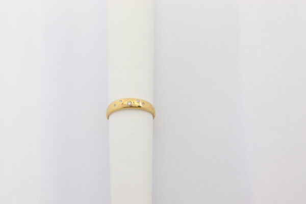 Schmaler Ring in Gelbgold  mit Diamanten – Bild 5