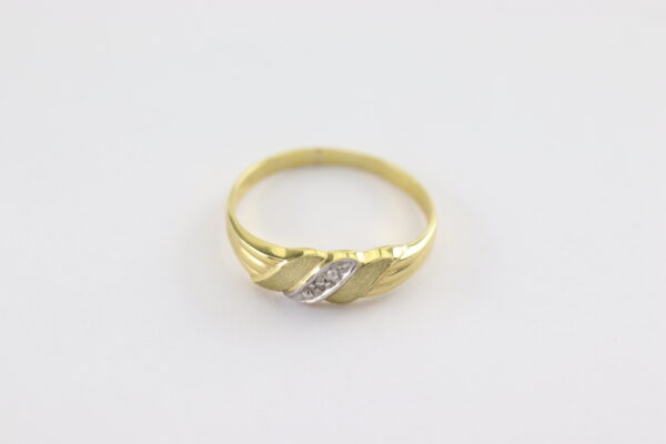 Sehr feiner Ring mit Diamant  - – Bild 2