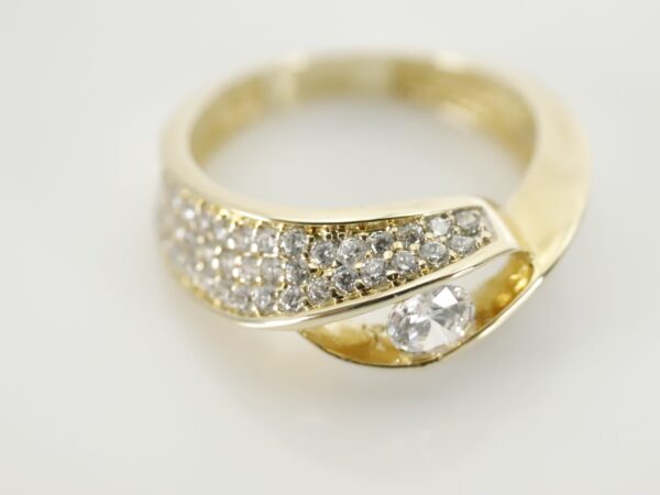 Ring in Gelbgold  mit Zirkonia – Bild 2