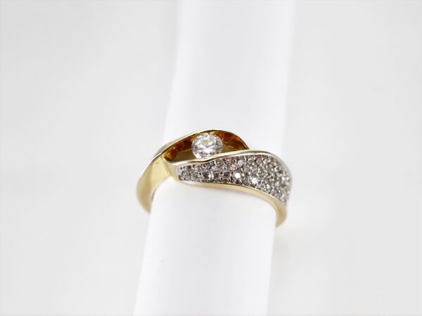 Ring in Gelbgold  mit Zirkonia – Bild 4