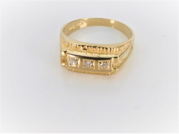 Ring in Gelbgold  mit Diamanten – Bild 3