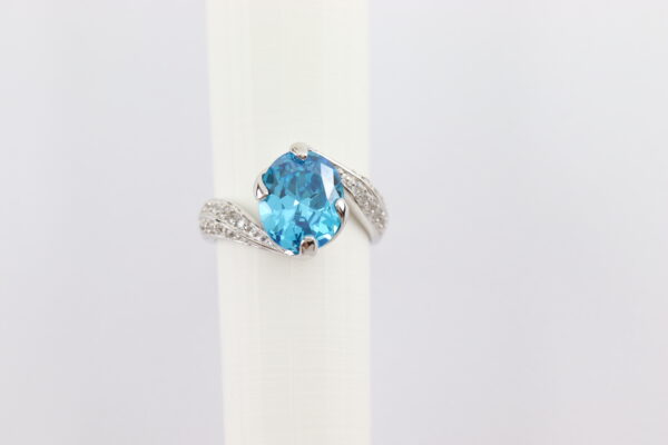 Ring mit blauem Zirkonia in Sterlingsilber – Bild 11