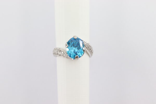 Ring mit blauem Zirkonia in Sterlingsilber – Bild 4