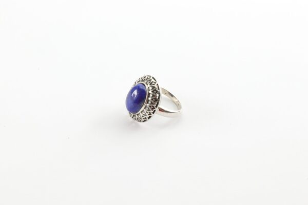 Ring in Sterlingsilber mit Lapislazuli