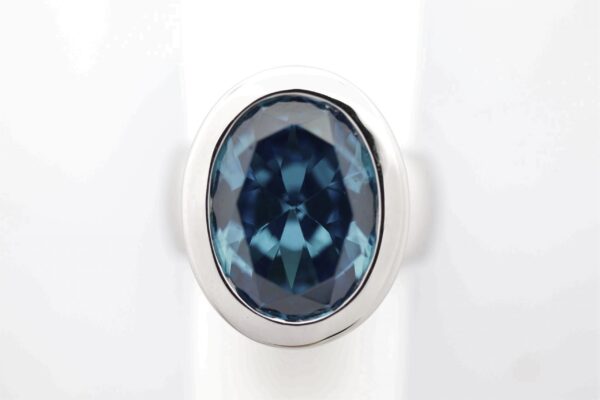 Ring Sterlingsilber rhodiniert mit blauem Zirkonia