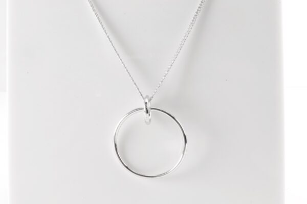 sehr feines Collier in Sterlingsilber rhodiniert