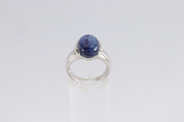 feiner Ring in Sterlingsilber mit Kyanith